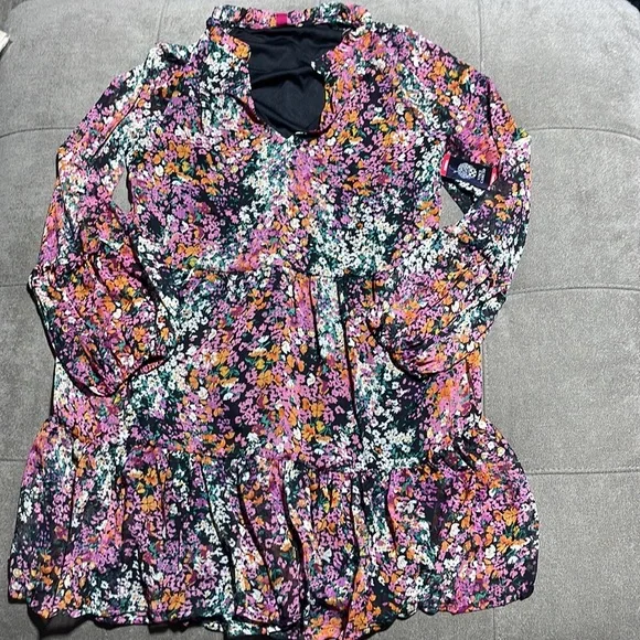 🥰🥰Vince Camuto V-Neck Floral Dress🥰🥰 - Picture 4 of 10